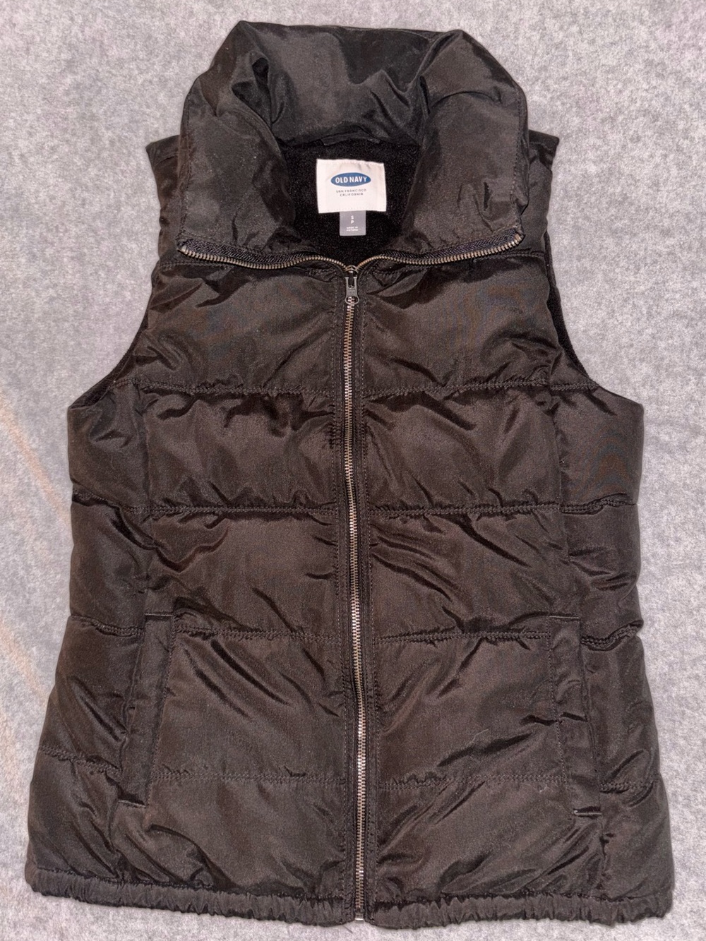 Old Navy Black Puffer Vest EUC